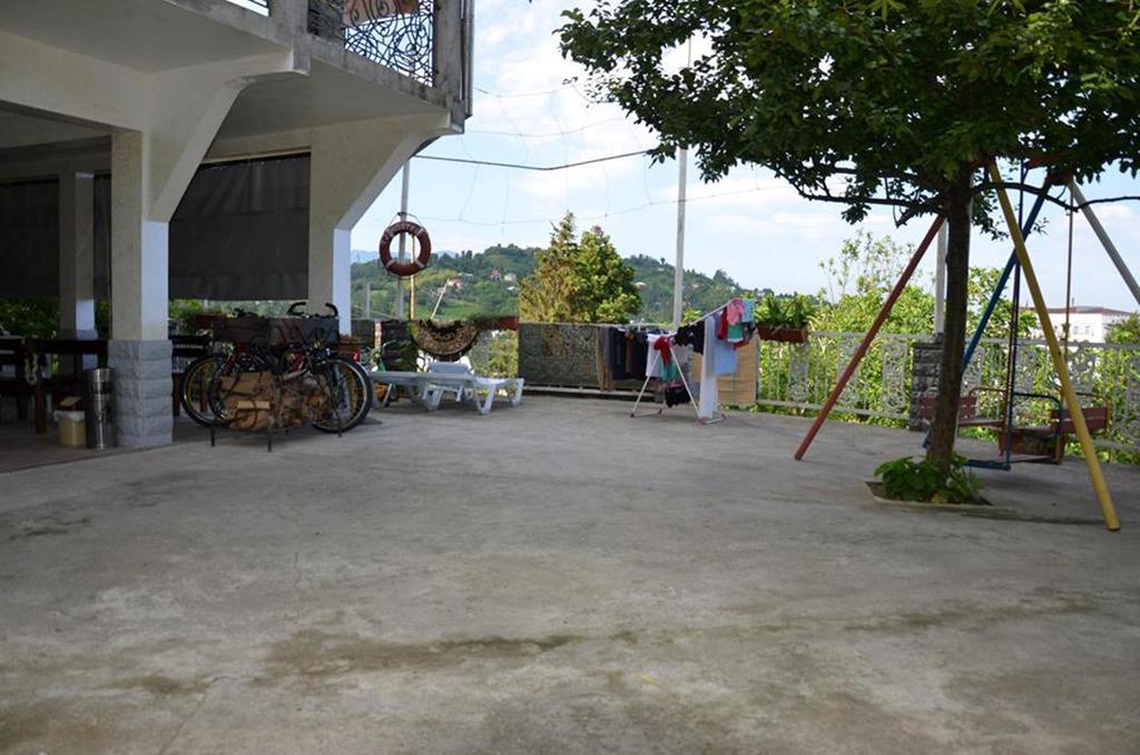 Tj Guest House Makhinjauri Exterior photo
