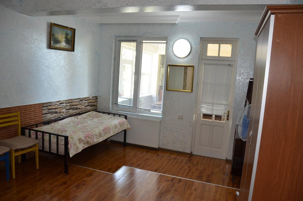 Tj Guest House Makhinjauri Exterior photo