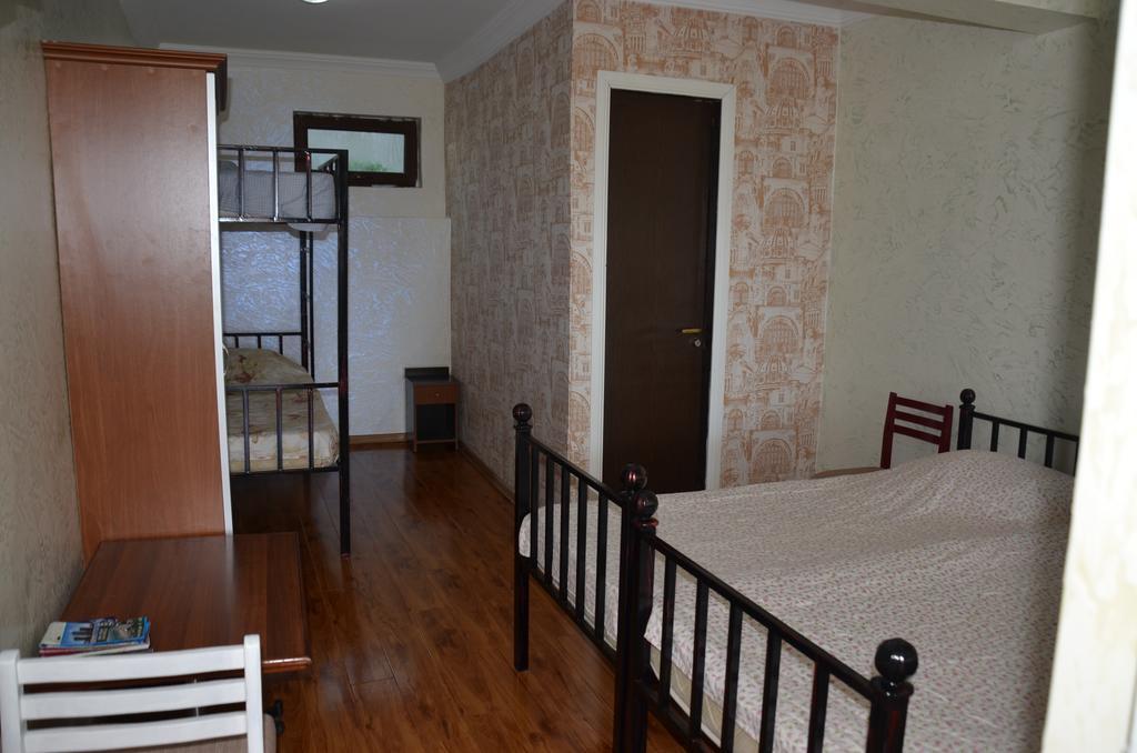 Tj Guest House Makhinjauri Exterior photo